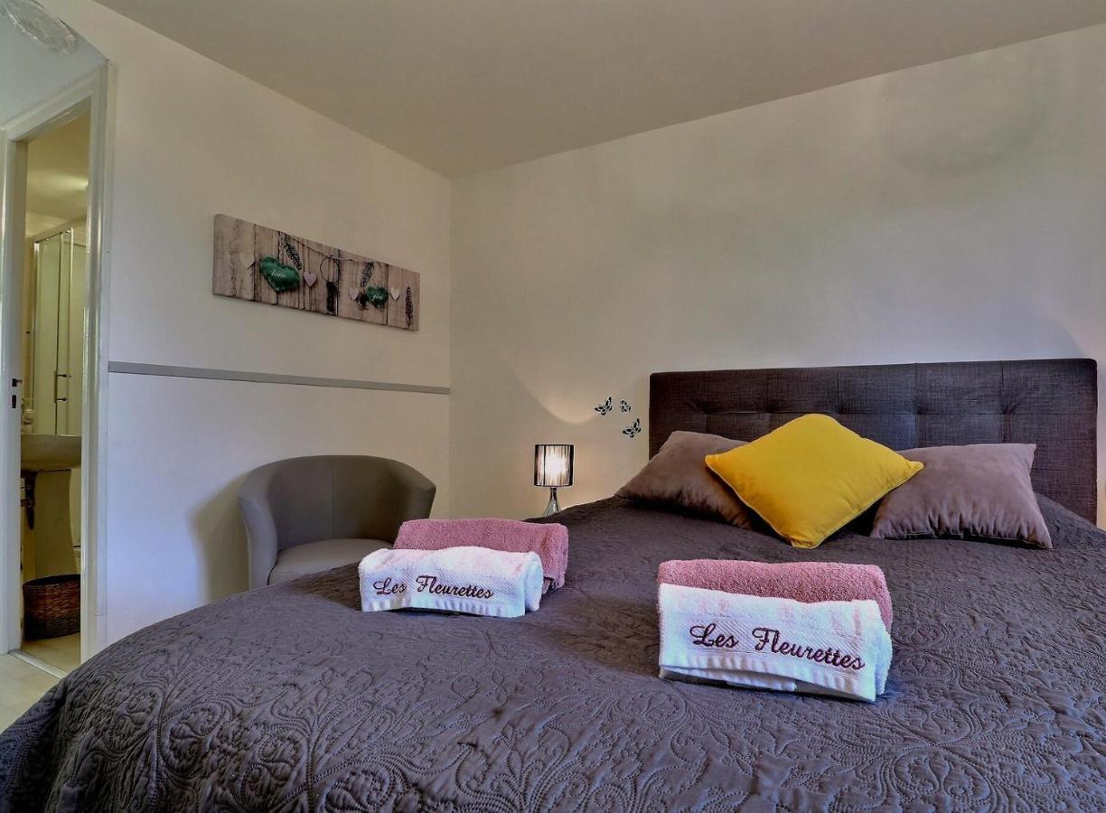 Chambres D'Hotes Les Fleurettes En Baie Du Mont Saint Michel Esterno foto