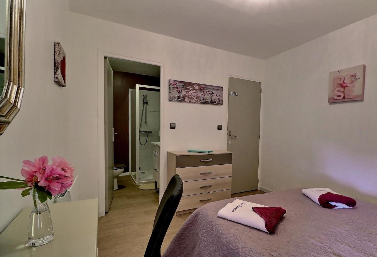 Chambres D'Hotes Les Fleurettes En Baie Du Mont Saint Michel Esterno foto