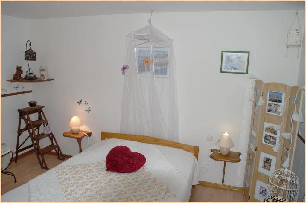 Chambres D'Hotes Les Fleurettes En Baie Du Mont Saint Michel Esterno foto