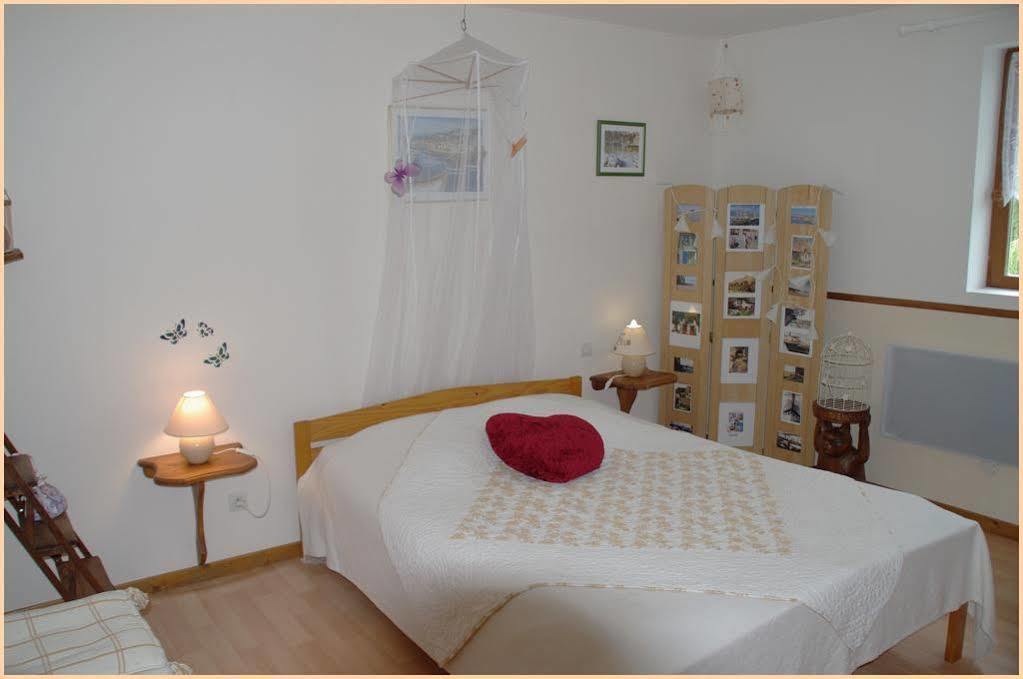 Chambres D'Hotes Les Fleurettes En Baie Du Mont Saint Michel Esterno foto